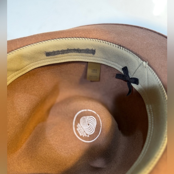 Classic Wool Felt Fedora Hat— 100% Wool • Made in USA • Trendy/ Stylish look - Picture 12 of 13